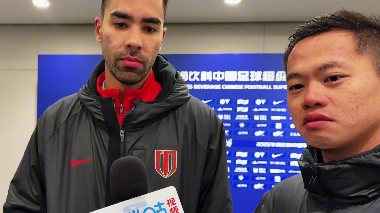 德?tīng)柤佣噘惡蟛稍L：主教練給了我很大信心，拿到3分的最重要的