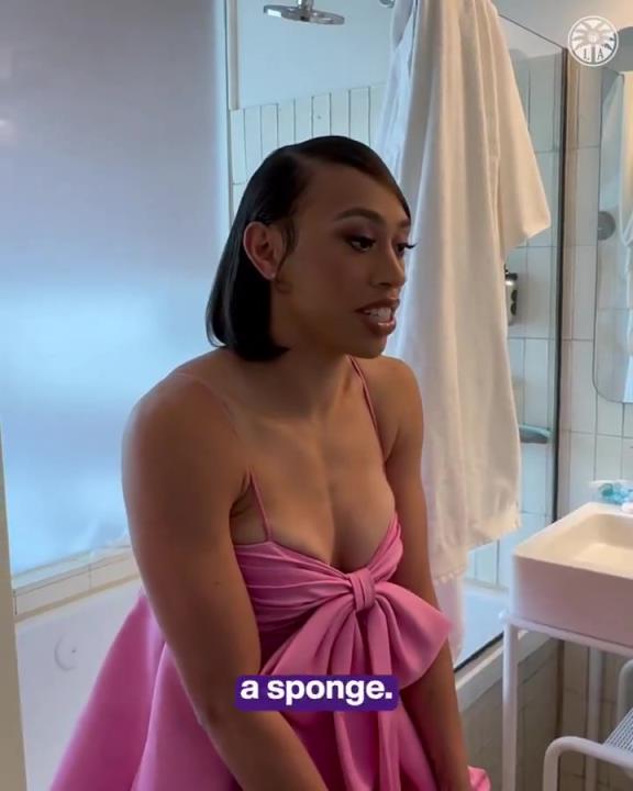 以后就當(dāng)你的球迷了這位WNBA新秀妹子，身材也是相當(dāng)炸裂